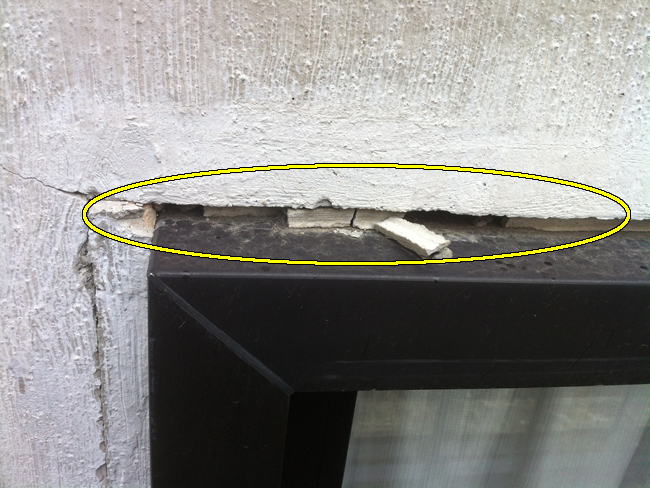 雨漏り修理：窓枠コーキング